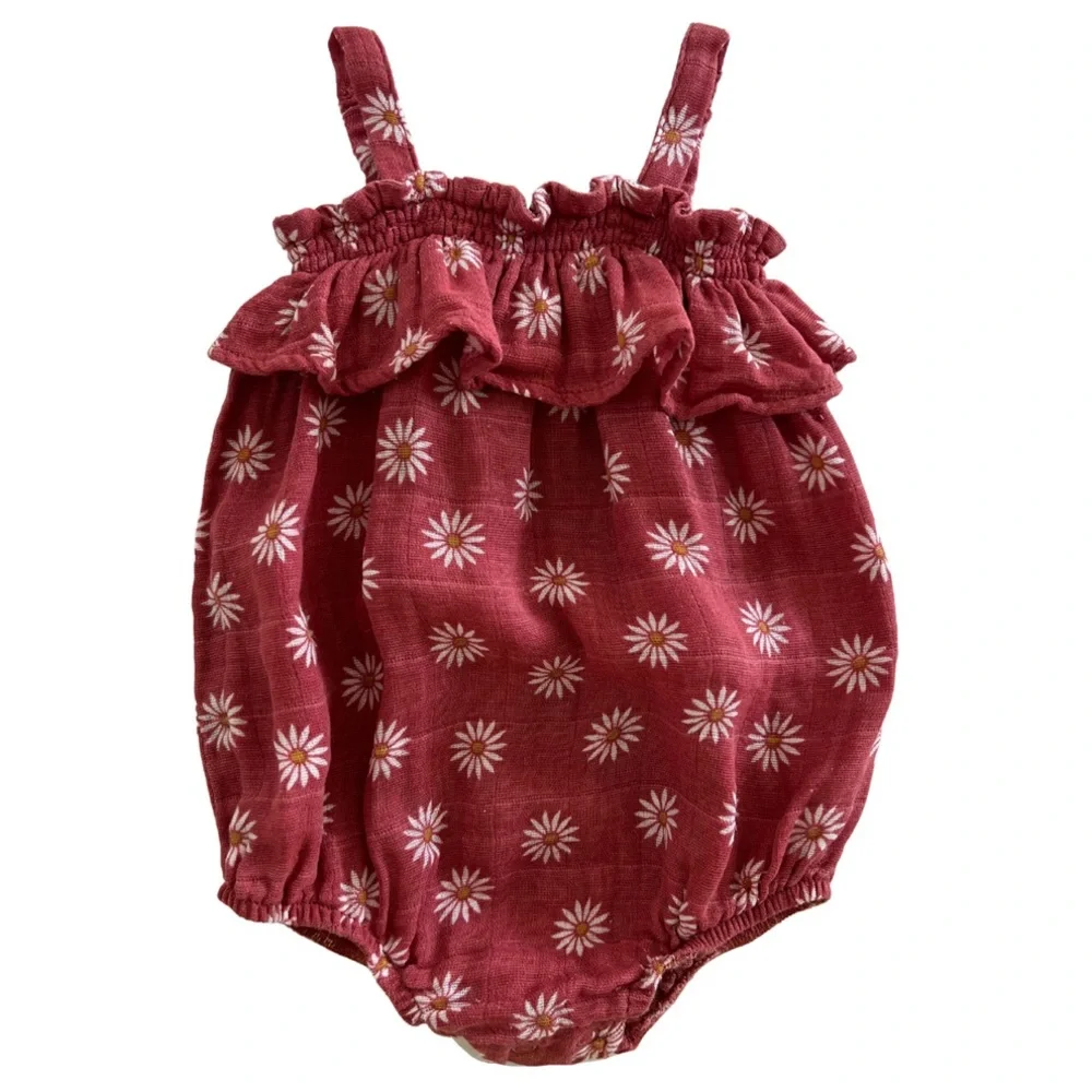 ๐5/$25๐HP Angel Dear Muslin Ruffle Daisy Sunsuit NWT - Picture 1 of 11